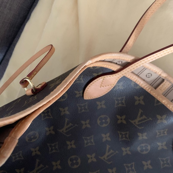 SOLD 💕 Louis Vuitton Neverfull GM - Authentic - Picture 15 of 16